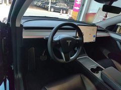 Tesla Model Y Rear-Wheel Drive - ფოტო 9