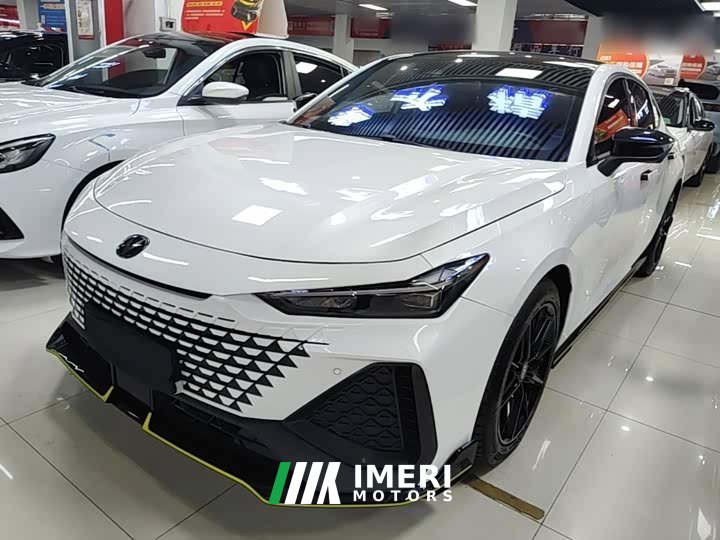 Changan UNI-V 2.0T Leading Speed Edition