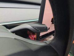 Tesla Model Y Rear-Wheel Drive - ფოტო 13