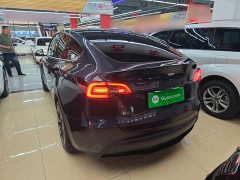 Tesla Model Y Rear-Wheel Drive - ფოტო 4