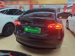 Tesla Model Y Rear-Wheel Drive - ფოტო 5