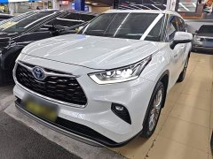 Toyota Highlander Hybrid 2.5L AWD Premium 7-Seater - ფოტო 1