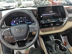 Toyota Highlander Hybrid 2.5L AWD Premium 7-Seater - ფოტო 9
