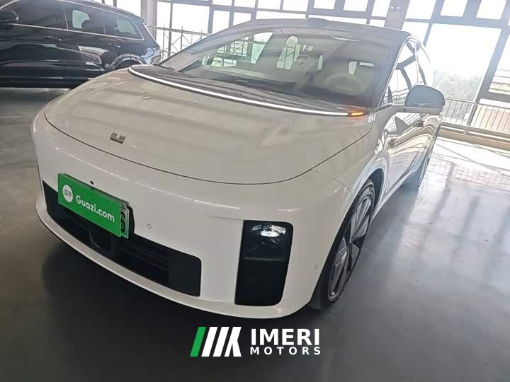 Li Auto i6 Four-Wheel Drive Standard Edition