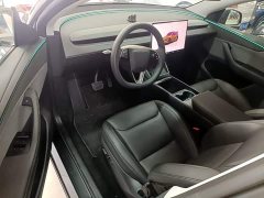Tesla Model Y Rear-Wheel Drive - ფოტო 15
