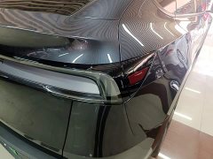 Tesla Model Y Rear-Wheel Drive - ფოტო 7