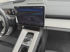 Polestar 4 Dual Motor Long Range Plus Dual Star Connected Edition - ფოტო 12
