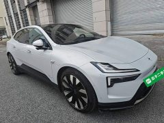 Polestar 4 Dual Motor Long Range Plus Dual Star Connected Edition - ფოტო 3