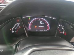 Honda Civic Hatchback 220 Turbo CVT Trendy Control - ფოტო 11