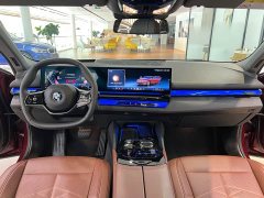BMW 5 Series 530Li Luxury Edition Premium Package - ფოტო 13