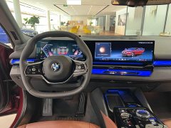 BMW 5 Series 530Li Luxury Edition Premium Package - ფოტო 14