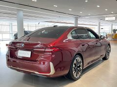 BMW 5 Series 530Li Luxury Edition Premium Package - ფოტო 20