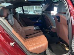 BMW 5 Series 530Li Luxury Edition Premium Package - ფოტო 8
