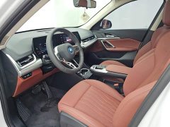 BMW iX1 eDrive25L M Sport Package - ფოტო 6