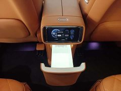 AITO M9 Extended Range Ultra 6-Seater - ფოტო 10
