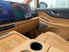 Voyah Lantu Dreamchaser PHEV AWD Luxury Kunpeng Edition - ფოტო 13