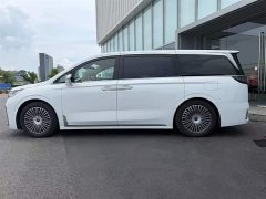 Voyah Lantu Dreamchaser PHEV AWD Luxury Kunpeng Edition - ფოტო 3