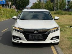 Honda Accord 2018 260TURBO Luxury National V - ფოტო 2