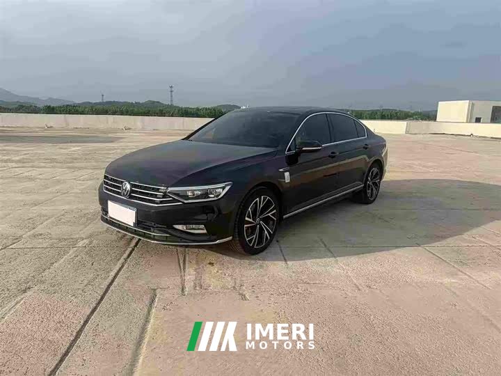 Volkswagen Magotan 2020 330TSI DSG Luxury - ავტომობილი ჩინეთიდან