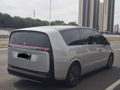 Li Auto Li Xiang MEGA Ultra - ფოტო 13