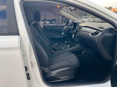 SAIC MG i5 2020 1.5L Manual 4G Connected Deluxe Edition - ფოტო 9