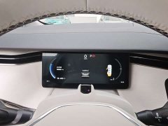 Volvo EM90 2025 Ultra Six-Seater - ფოტო 10