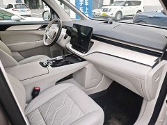Volvo EM90 2025 Ultra Six-Seater - ფოტო 7