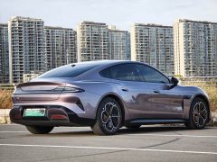 Xiaomi SU7 Rear-Wheel Drive Standard Edition - ფოტო 9