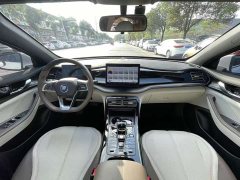 BYD Qin PLUS Glory Edition DM-i 55KM Leading - ფოტო 5