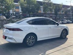 BYD Qin PLUS Glory Edition DM-i 55KM Leading - ფოტო 9