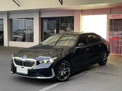 BMW i5 eDrive 35L Luxury Edition Premium Package - ფოტო 1