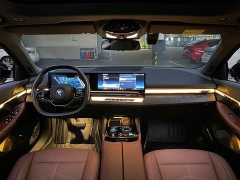 BMW i5 eDrive 35L Luxury Edition Premium Package - ფოტო 10
