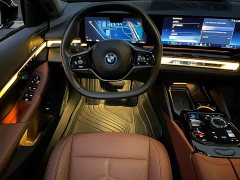 BMW i5 eDrive 35L Luxury Edition Premium Package - ფოტო 12