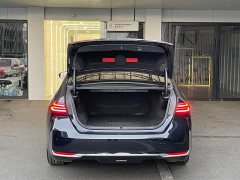 BMW i5 eDrive 35L Luxury Edition Premium Package - ფოტო 6