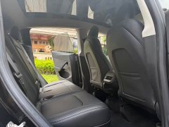 Tesla Model Y Long Range All-Wheel Drive - ფოტო 12