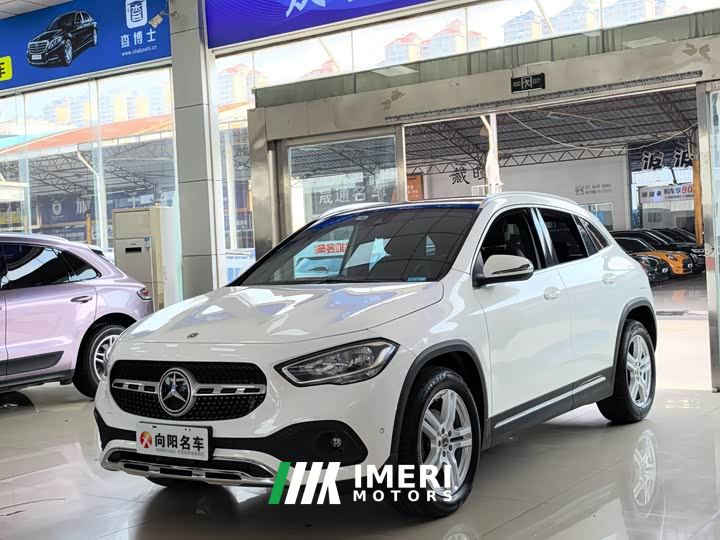 Mercedes-Benz GLA 180