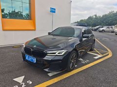 BMW 5 Series 525Li M Sport Package - ფოტო 1