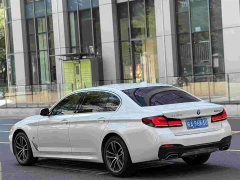 BMW 5 Series 525Li M Sport Package - ფოტო 3