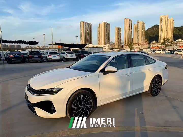 Volkswagen Jetta 2026 L 300TSI DSG Luxury - ავტომობილი ჩინეთიდან