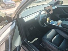 Tesla Model Y Rear-Wheel Drive - ფოტო 12