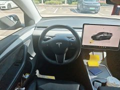 Tesla Model Y Rear-Wheel Drive - ფოტო 6