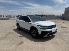 Volkswagen Touareg 2023 300TSI FWD Moon Honor Edition - ფოტო 3