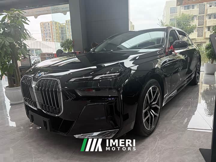 BMW 7 Series 735Li M Sport Package - ავტომობილი ჩინეთიდან