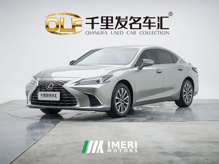 Lexus ES 300h Premium Edition - ავტომობილი ჩინეთიდან