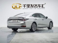 Lexus ES 300h Premium Edition - ფოტო 4
