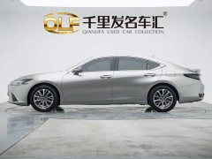 Lexus ES 300h Premium Edition - ფოტო 7