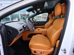 Li Auto i6 Two-wheel drive standard version - ფოტო 14