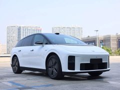 Li Auto i6 Two-wheel drive standard version - ფოტო 3