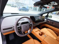 Li Auto i6 Two-wheel drive standard version - ფოტო 8