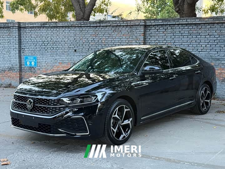 Volkswagen Passat Facelift 330TSI Starry Sky Luxury Edition - ავტომობილი ჩინეთიდან